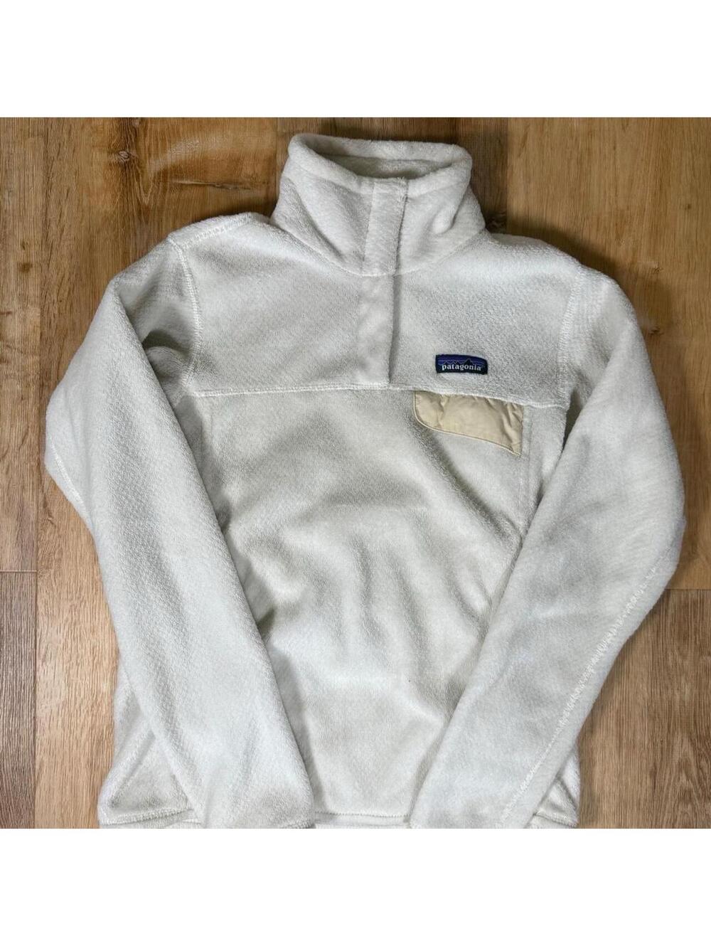 Patagonia White/Cream Fleece Pullover Size Small